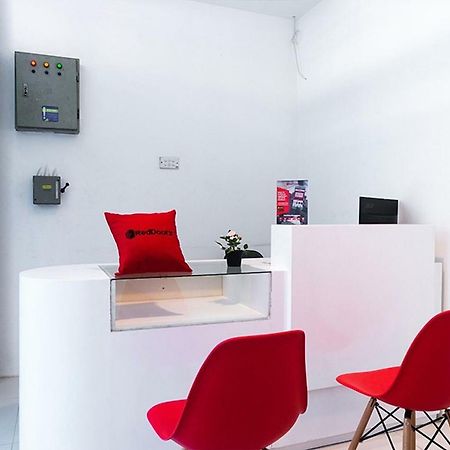 Reddoorz Near Seasons City Mall Jakarta Eksteriør bilde